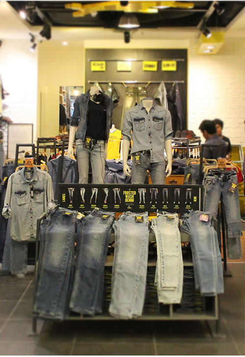 lois jeans store